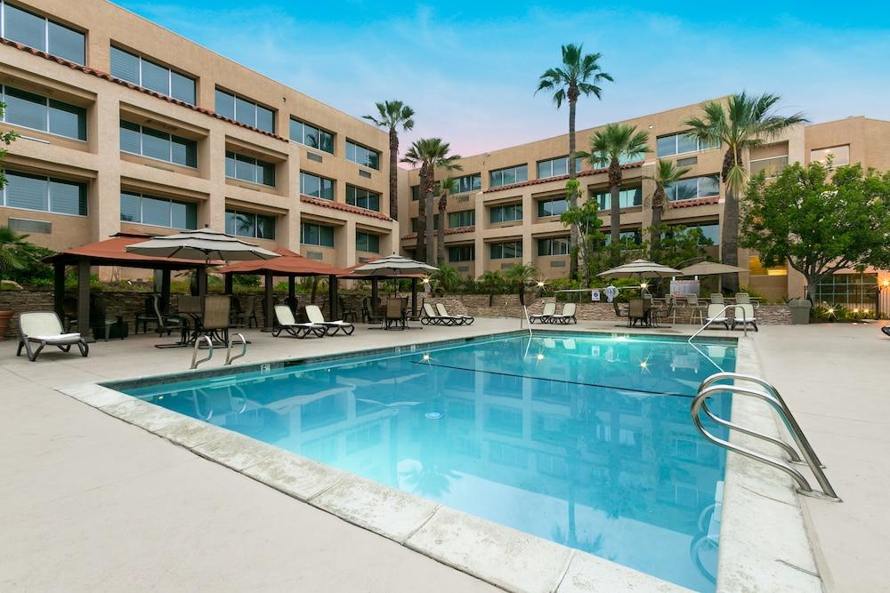 Grand Vista Hotel Simi Valley Extérieur photo