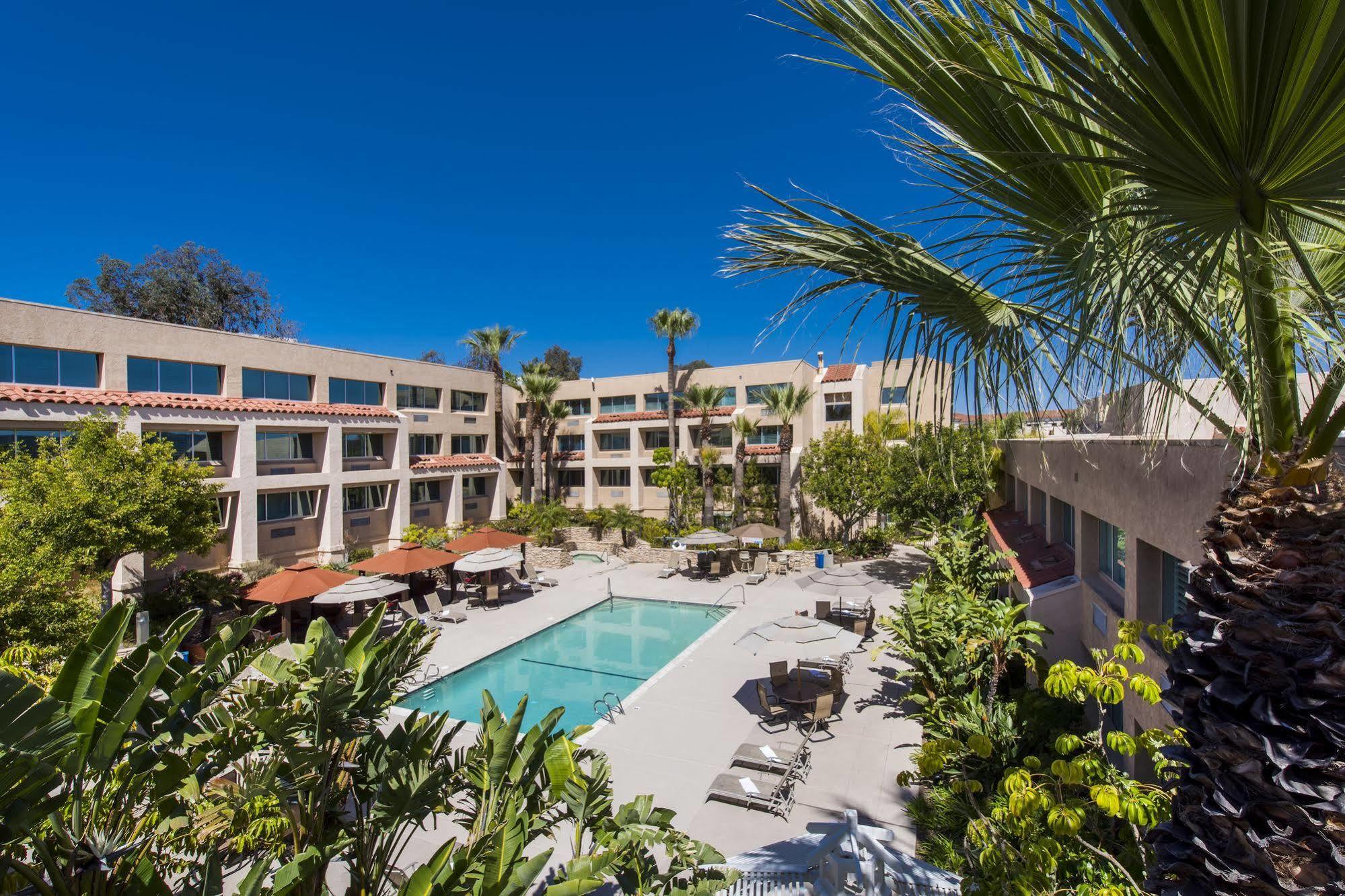 Grand Vista Hotel Simi Valley Extérieur photo